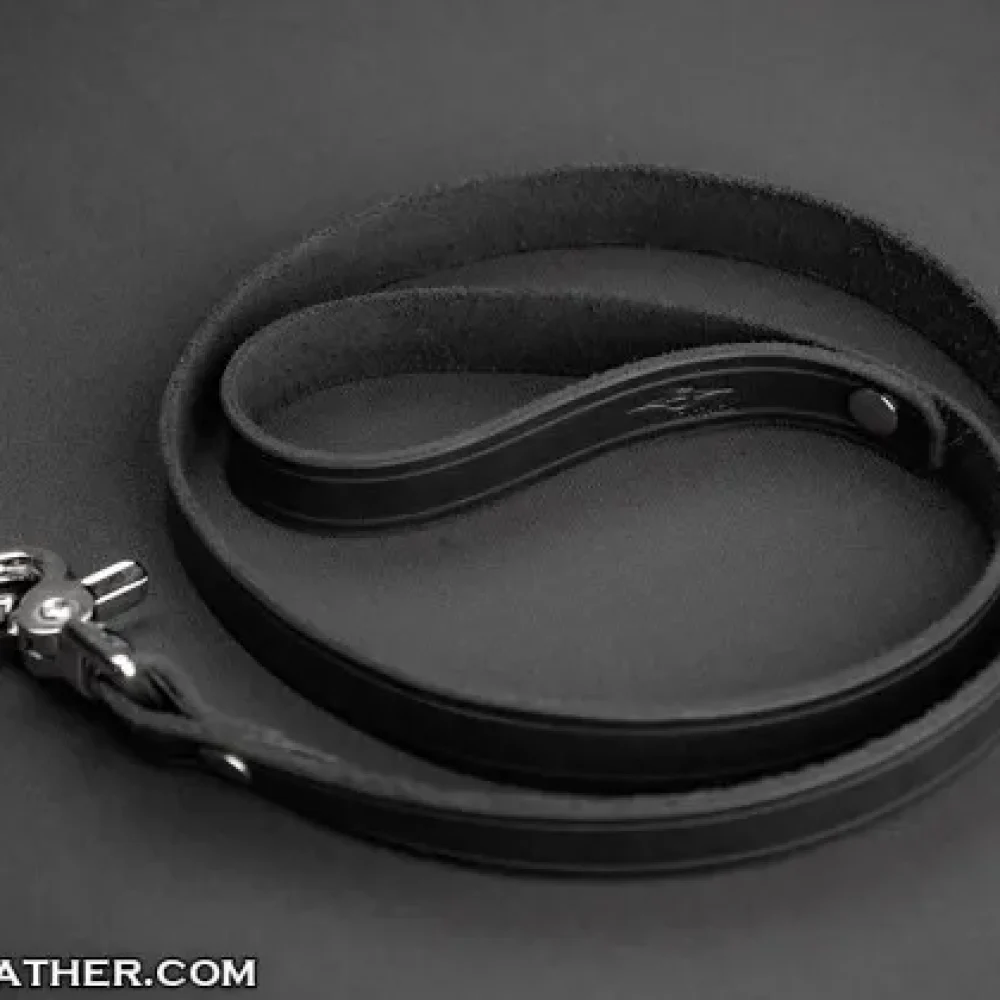 All Leather Leash image 1.webp