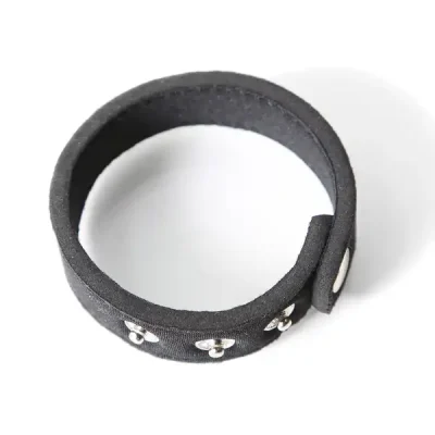 Neoprene snap cockrings image 2.webp