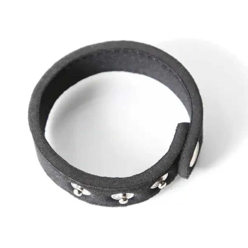 Neoprene snap cockrings image 2.webp